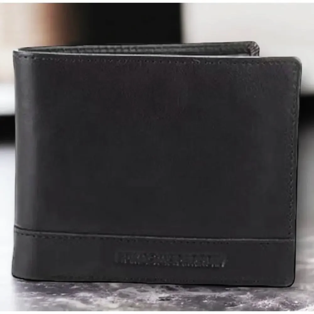 Spikes and Sparrow Alexander Black Leather RFID Billfold Credit Card Wallet